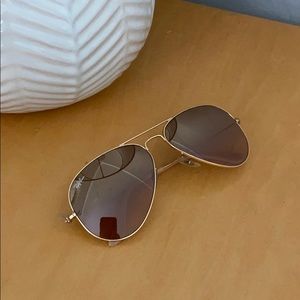 Women’s RayBan aviators